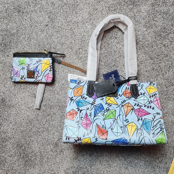 NWT Dooney & Bourke Small Shopper and Medium Wristlet Kite Rare Limited Edition - Picture 6 of 8